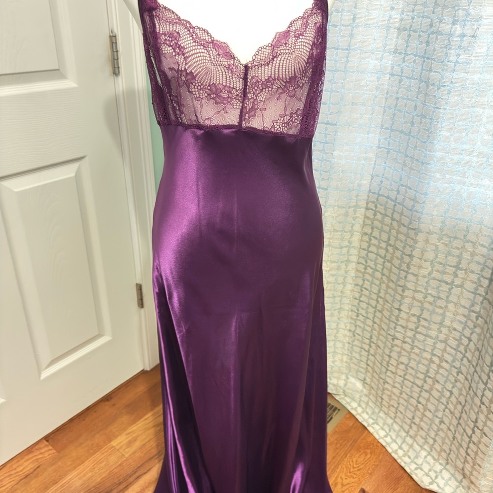Elegant Purple Lace Nightgown and Matching Robe.